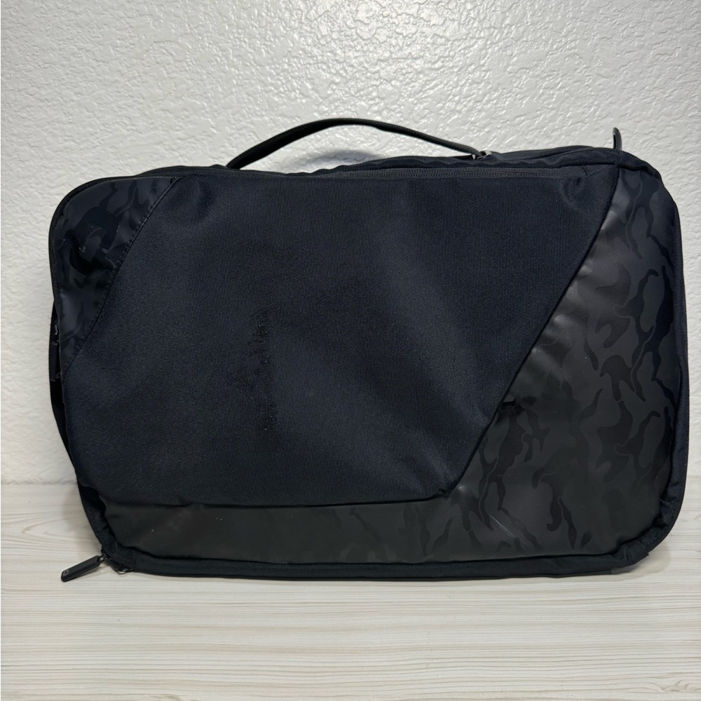 OGIO Convert Pack travel bag